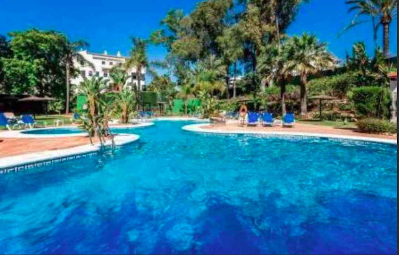 Ferienwohnung Puerto Banus With Private Garden Marbella Exterior foto